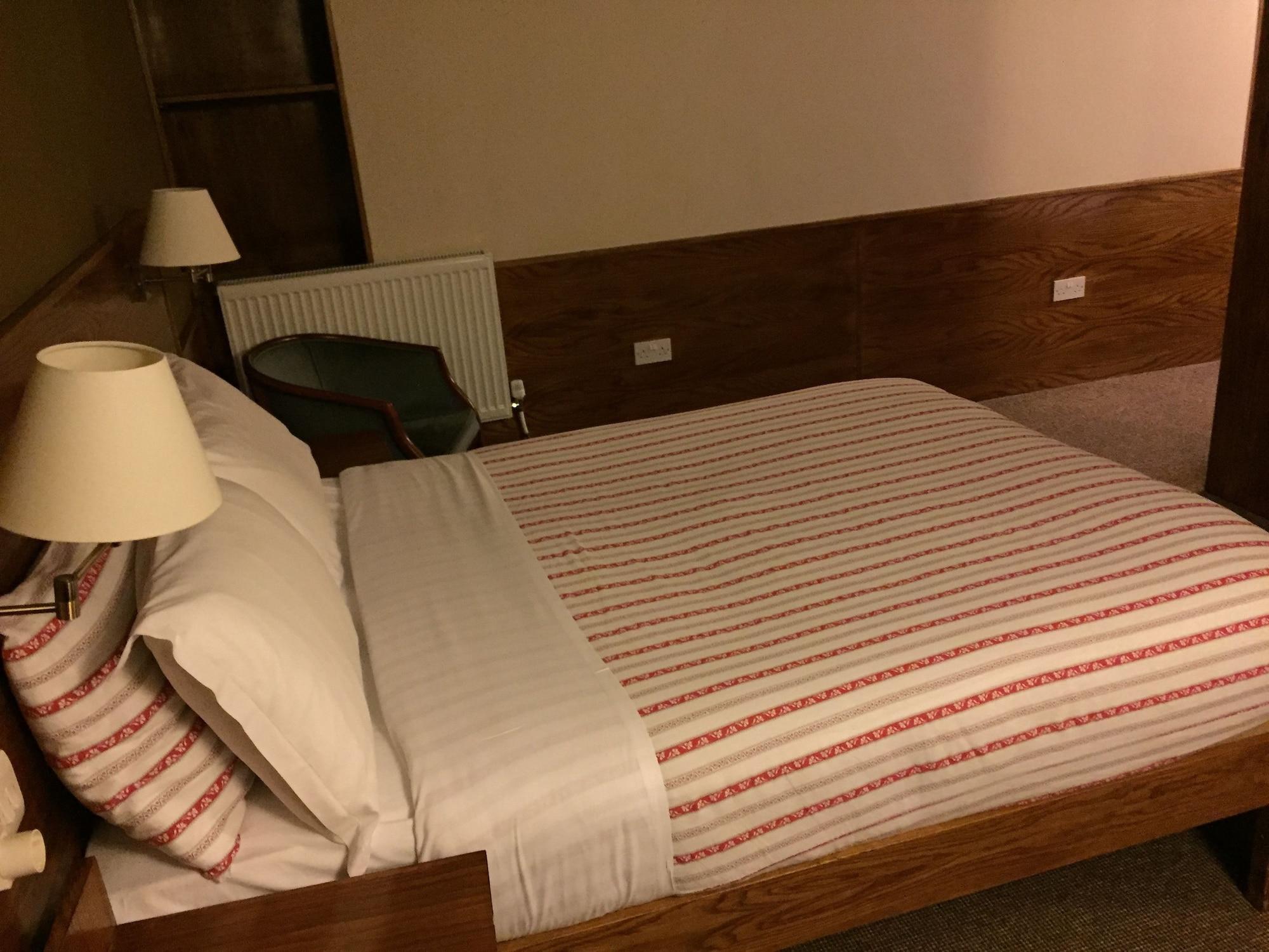 Edinburgh House Hotel Экстерьер фото