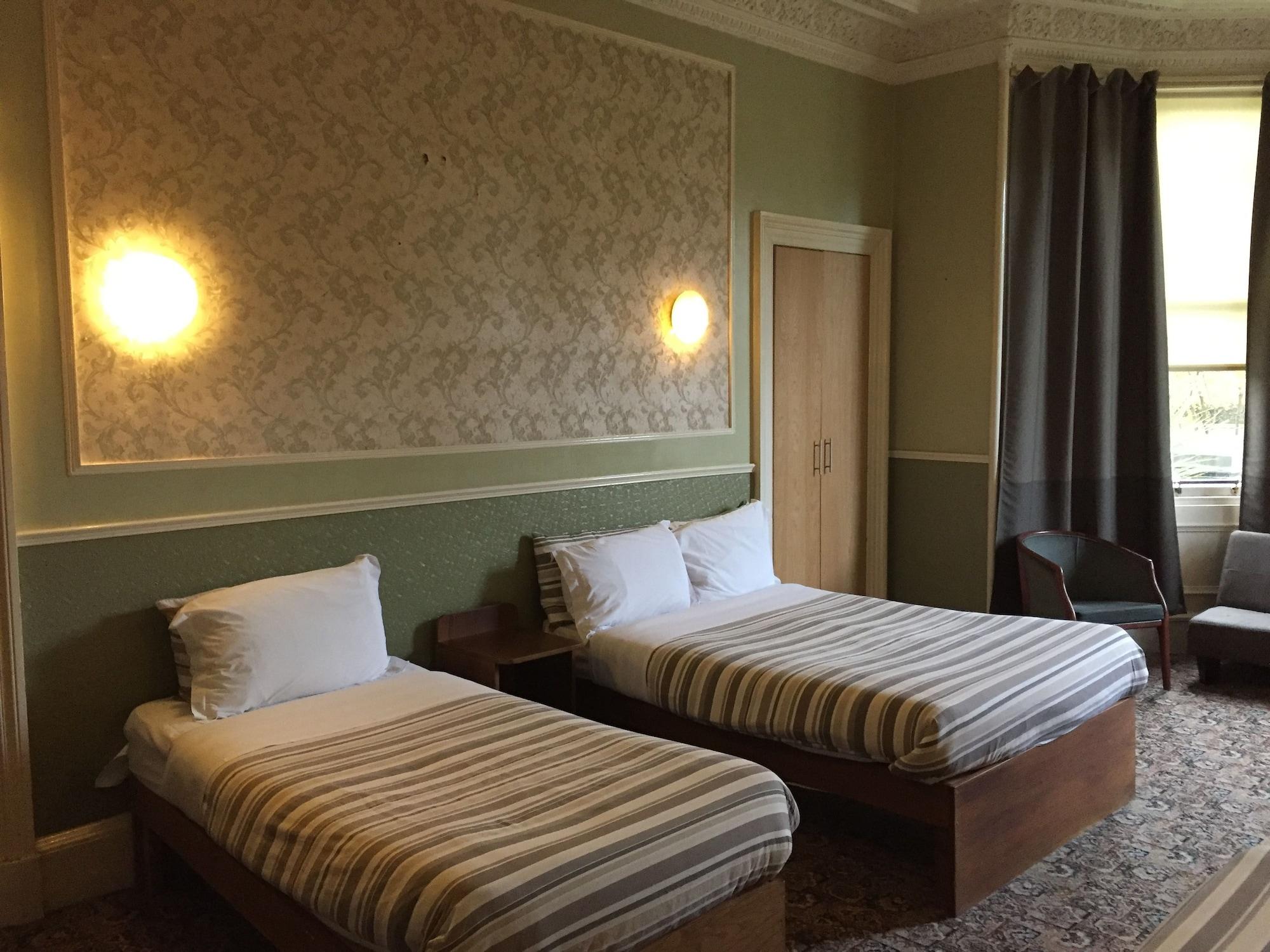 Edinburgh House Hotel Экстерьер фото