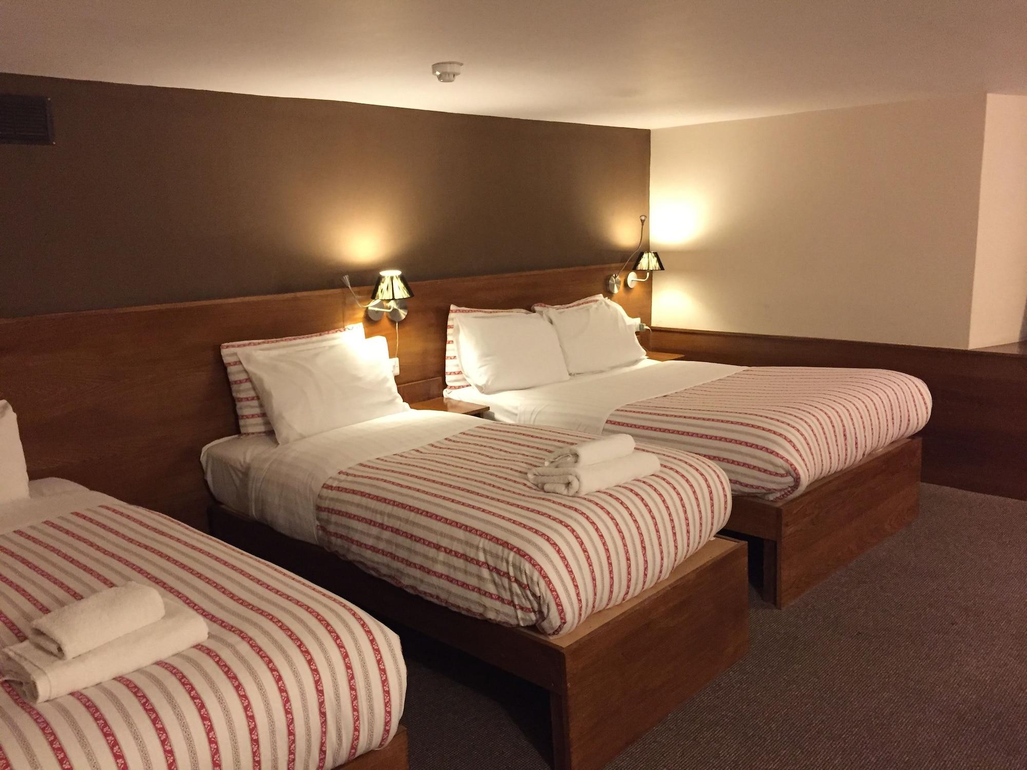 Edinburgh House Hotel Экстерьер фото