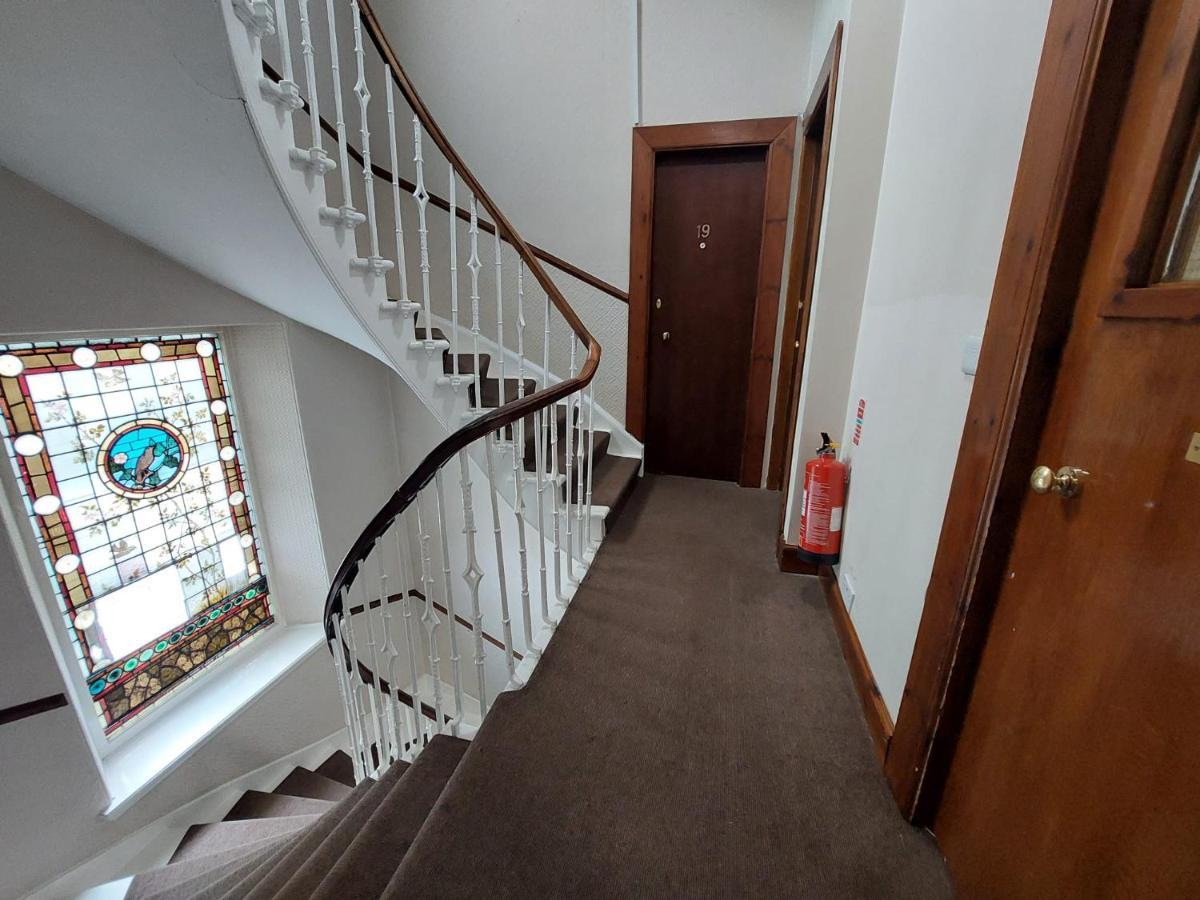 Edinburgh House Hotel Экстерьер фото